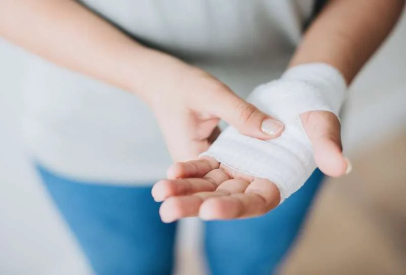 No-fault injury care for bandaged hand treatment at Magnet Health NY, 907 E Tremont Ave, Bronx, NY 10460